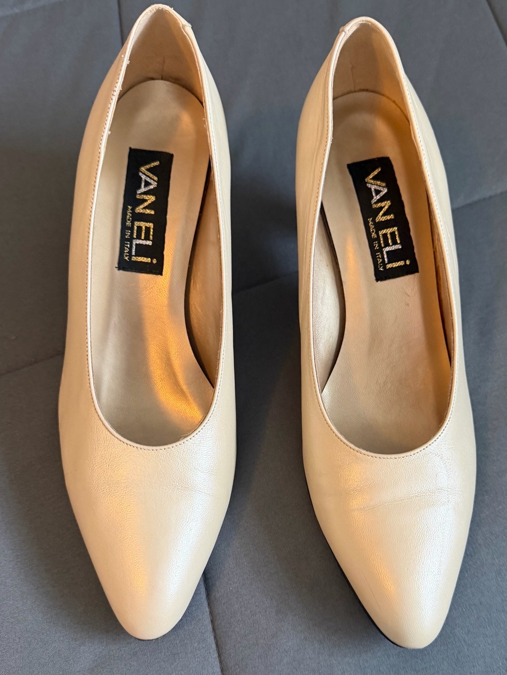 Vaneli Women's Soft Golden Pointed Toe Kitten Pump Slip On 8 1/2 W